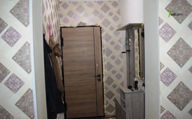 2 սենյականոց բնակարան, Արագած-6 թաղամաս, 52 ք.մ., 2/4 հարկ, եվրովերանորոգված