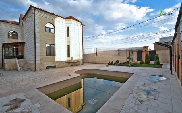 Երկու հարկանի քարե տուն, Նոյ թաղամաս Մալաթիա Սեբաստիայում, 1020 ք.մ., 3+ սանհանգույց