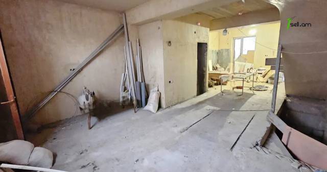 Երկու հարկանի քարե թաունհաուզ Արտաշես Շահինյան փողոցում Ավանում, 348 ք.մ., 2 սանհանգույց