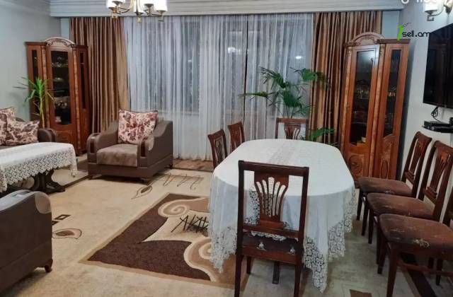 4 սենյականոց բնակարան Քանաքեռ Զեյթունում, 104 ք.մ., բարձր առաստաղներ, 3/5 հարկ, մասնակի վերանորոգում