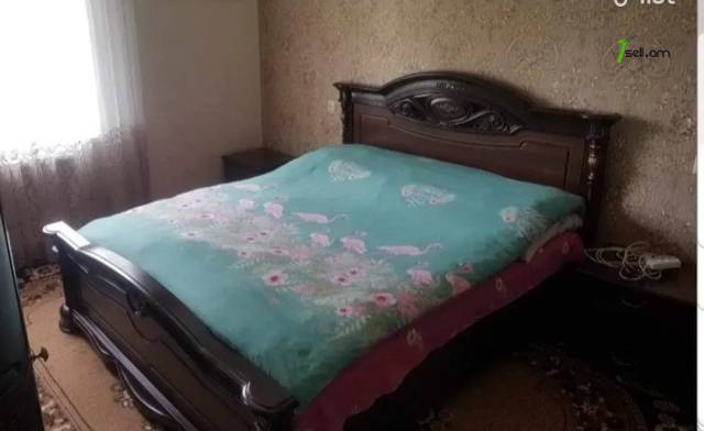 Երկու հարկանի քարե տուն, Մաշտոցի 10-րդ նրբանցք Օշականում, 260 քմ, 2 սանհանգույց