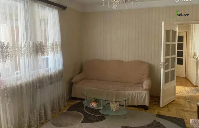 3 սենյականոց բնակարան Ռուբեն Սևակի փողոցում, 72 ք.մ., 3/9 հարկ, կոսմետիկ վերանորոգում