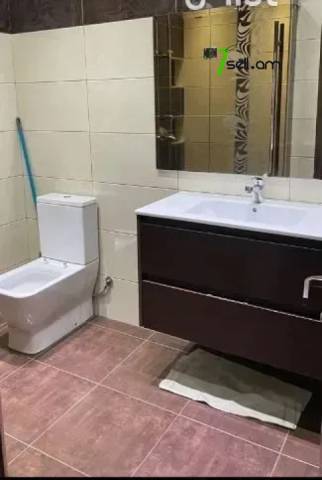 3 սենյականոց բնակարան նորակառույց շենքում Կոմիտասի պողոտայում, 103 ք.մ., բարձր առաստաղներ
