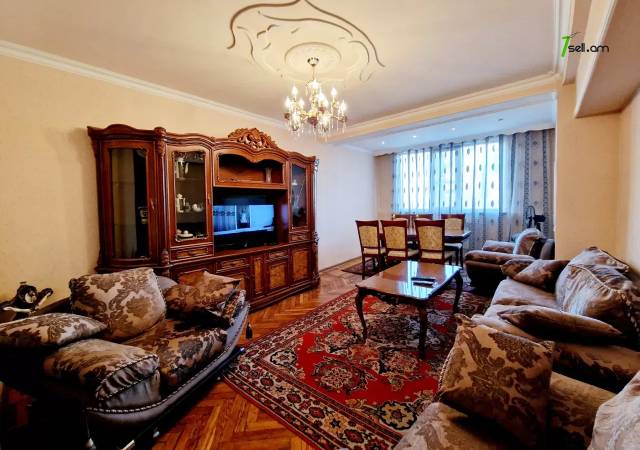 3 սենյականոց բնակարան Խորենացու փողոցում, 92 ք.մ., 2 սանհանգույց, կապիտալ վերանորոգված