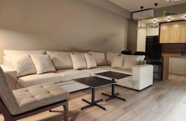 3 սենյականոց բնակարան նորակառույց շենքում Ալեք Մանուկյանի փողոցում, 73 ք.մ., նախավերջին հարկ