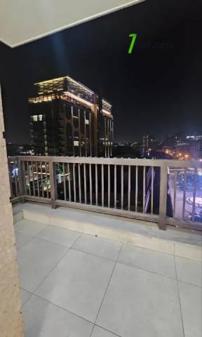 2 սենյականոց բնակարան նորակառույց շենքում Պարոնյան փողոցում, 80 ք.մ., 8/13 հարկ, բարձր առաստաղներ