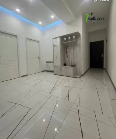 4 սենյականոց բնակարան նորակառույց շենքում Նիկողայոս Ադոնցի փողոցում, 130 ք.մ., 2 սանհանգույց