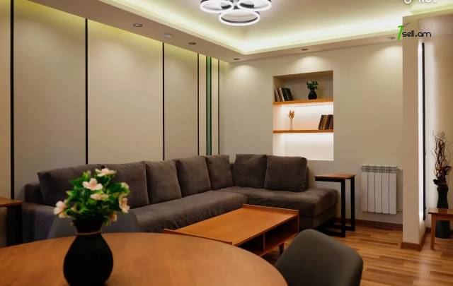 3 սենյականոց բնակարան Դավիթ Անհաղթի փողոցում, 76 ք.մ., 2/4 հարկ, դիզայներական ոճով վերանորոգված