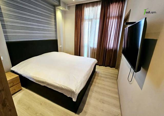 3 սենյականոց բնակարան նորակառույց շենքում, Ծիծեռնակաբերդի խճուղի, 85 ք.մ., բարձր առաստաղներ