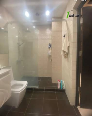 4 սենյականոց բնակարան նորակառույց շենքում Ադոնցի փողոցում, 145 քմ, 12/18 հարկ, բարձր առաստաղներ