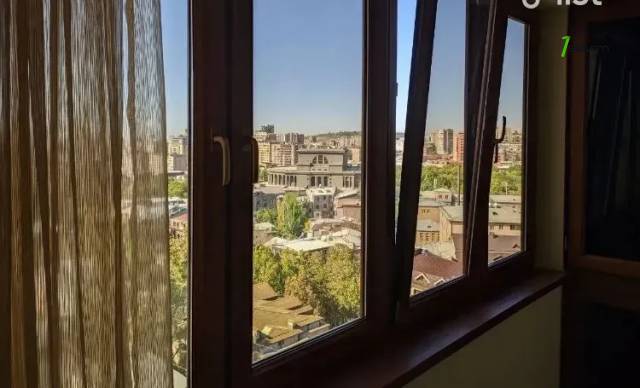 3 սենյականոց բնակարան Ղազարոս Աղայան փողոցում, 100 ք.մ., մի քանի պատշգամբ, 14/16 հարկ