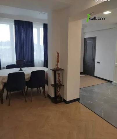 2 սենյականոց բնակարան Արամ Խաչատրյան փողոցում, 71 ք.մ., 7/9 հարկ, դիզայներական ոճով վերանորոգված