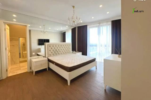 Ընդարձակ 4 սենյականոց բնակարան նորակառույց շենքում Վարդանանց փողոցում, 206 քմ, 20/23 հարկ