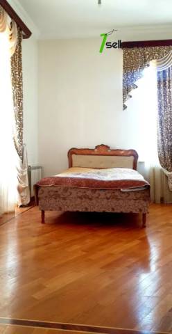 Երկու հարկանի քարե տուն, Աշտարակի խճուղի Աջափնյակում, 2000 ք.մ., 3+ սանհանգույց, մեծ հողամաս