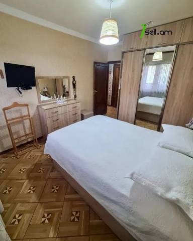 3 սենյականոց բնակարան Կոմիտասի պողոտայում, 82 քմ, 5/12 հարկ, 2 սանհանգույց, կապիտալ վերանորոգված