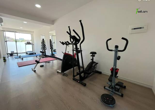 3 սենյականոց բնակարան նորակառույց շենքում Արաբկիրի 27-րդ փողոցում, 130 քմ, 6/17 հարկ, 3+ սանհանգույց