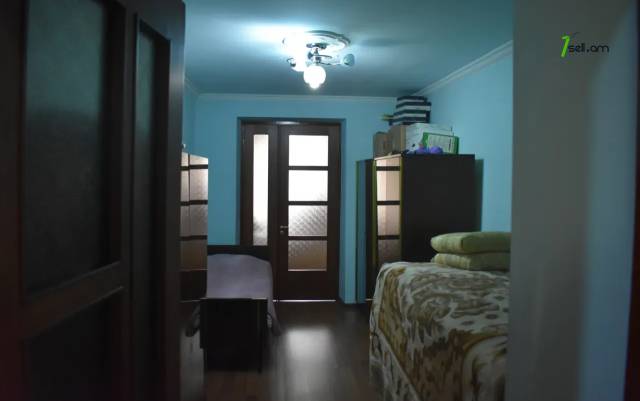 5 սենյականոց բնակարան Դրոյի փողոցում, 124 քմ, նախավերջին հարկ, 2 սանհանգույց, մի քանի պատշգամբ