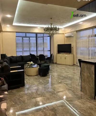 3 սենյականոց բնակարան նորակառույց շենքում Նաիրի Զարյան փողոցում, 135 ք.մ., 2 սանհանգույց