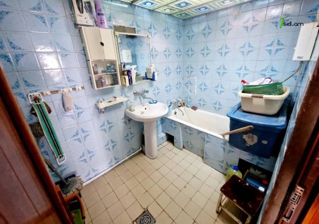 3 սենյականոց բնակարան Էրեբունու փողոցում, 80 ք.մ., 12/14 հարկ, եվրովերանորոգված