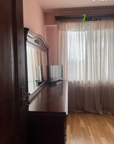 4 սենյականոց բնակարան Հրաչյա Աճառյանի փողոցում, 110 քմ, 5/9 հարկ, 2 սանհանգույց