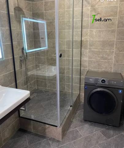 2 սենյականոց բնակարան նորակառույց շենքում Կոմիտասի պողոտայում, 94 քմ, 11/16 հարկ, բարձր առաստաղներ