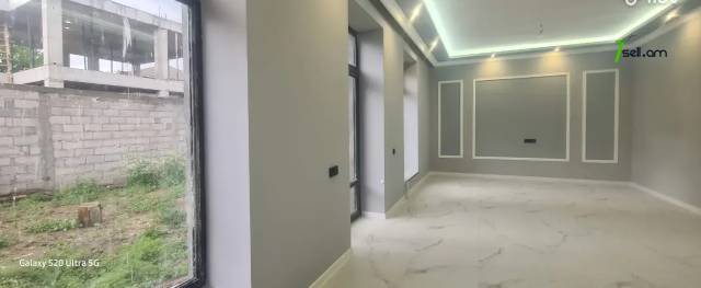 Երկու հարկանի տուն Առինջ 21-րդ փողոցում Առինջում, 12 քմ, 2 սանհանգույց, մասնակի վերանորոգում