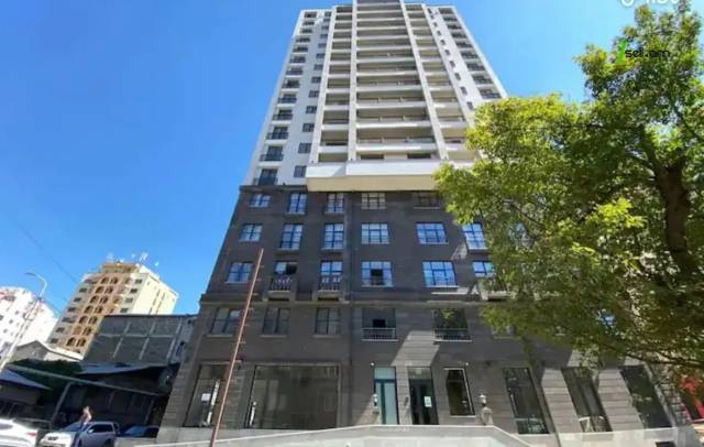 2 սենյականոց բնակարան նորակառույց շենքում Եզնիկ Կողբացու փողոցում, 39 քմ, 5/18 հարկ