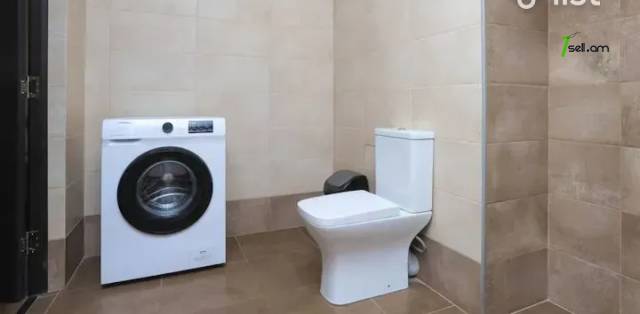 2 սենյականոց բնակարան նորակառույց շենքում Ամիրյան փողոցում, 50 ք.մ., բարձր առաստաղներ, 10/12 հարկ