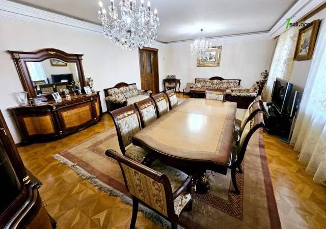 Երկու հարկանի քարե տուն Էրեբունիում, 1500 ք.մ., 3+ սանհանգույց, կապիտալ վերանորոգված