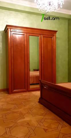 Երկու հարկանի քարե տուն, Նոյ թաղամաս Աջափնյակում, 820 ք.մ., 3+ սանհանգույց, կապիտալ վերանորոգված