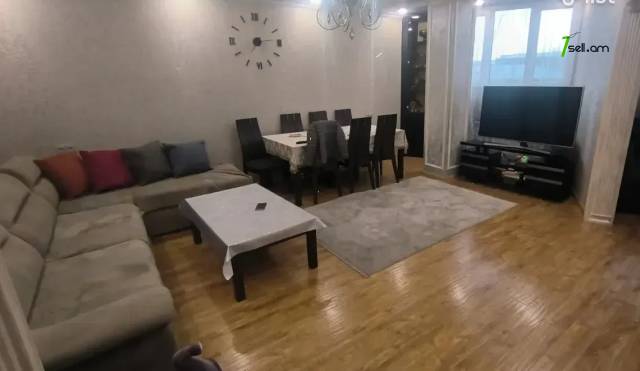 4 սենյականոց բնակարան, Նորաշեն թաղամաս, 97 ք.մ., 3/16 հարկ, մի քանի պատշգամբ, եվրովերանորոգված