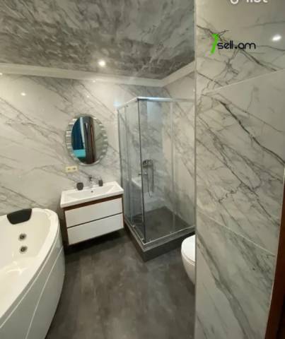 3 սենյականոց բնակարան նորակառույց շենքում Վերին Անտառային փողոցում, 100 ք.մ., 3/8 հարկ