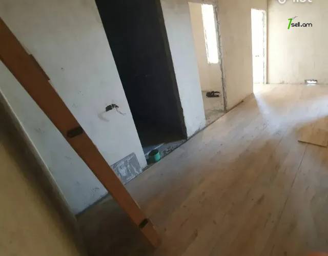 3 սենյականոց բնակարան նորակառույց շենքում Մոնթե Մելքոնյան փողոցում, 83 ք.մ., 10/14 հարկ