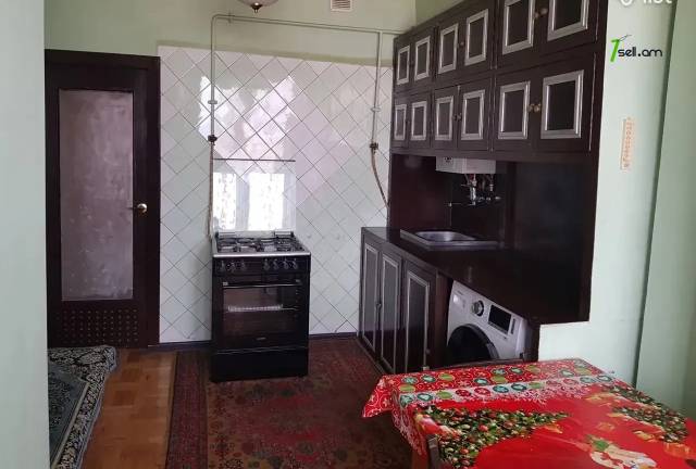 3 սենյականոց բնակարան Էրեբունու փողոցում, 93 քմ, 7/9 հարկ, կապիտալ վերանորոգված