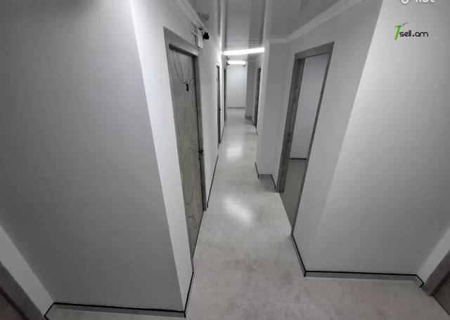 Շենք Մամիկոնյանց փողոցում Արաբկիրում, 960 քմ