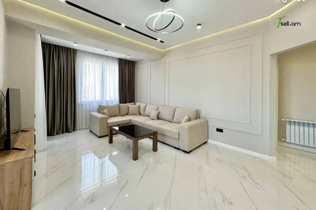 3 սենյականոց բնակարան նորակառույց շենքում Արղության փողոցում, 80 ք.մ., 2 սանհանգույց