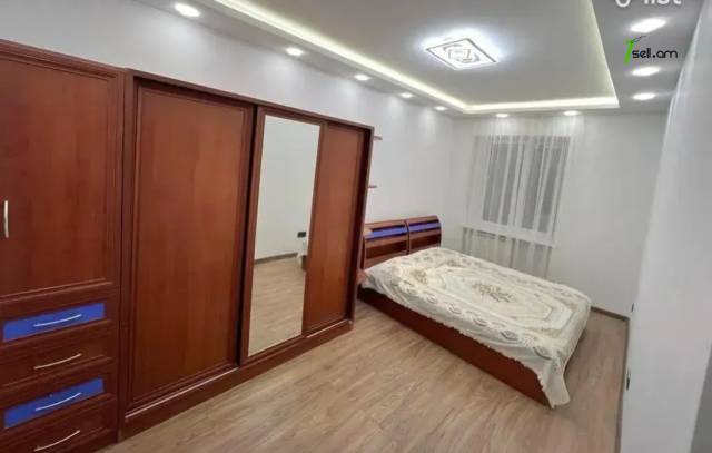 3 սենյականոց բնակարան Արամ Խաչատրյանի փողոցում, 80 քմ, 2/5 հարկ, դիզայներական ոճով վերանորոգված