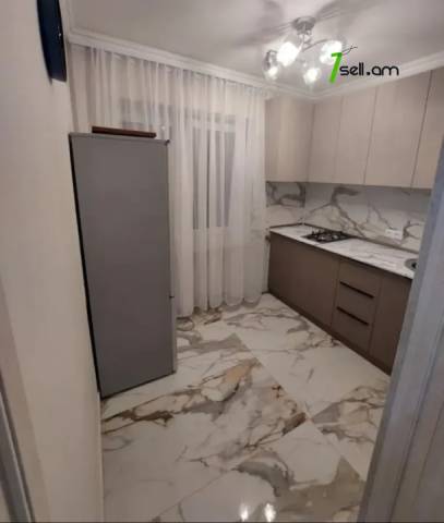 2 սենյականոց բնակարան Մարգարյան փողոցում, 50 քմ, նախավերջին հարկ, եվրովերանորոգված, քարե շենք