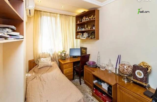 4 սենյականոց բնակարան Մոսկովյան փողոցում, 150 ք.մ., 2 սանհանգույց, 2/8 հարկ, եվրովերանորոգված