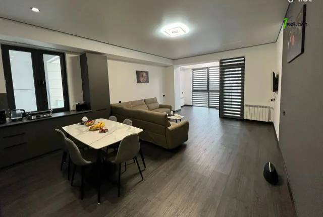 2 սենյականոց բնակարան նորակառույց շենքում Կարապետ Ուլնեցու փողոցում, 72 քմ, 4/18 հարկ