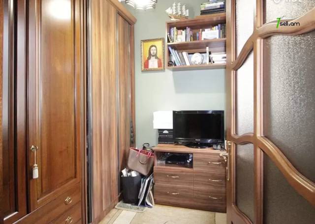 4 սենյականոց բնակարան Վարդանանց փողոցում, 113 ք.մ., 2 սանհանգույց, բարձր առաստաղներ, 2/5 հարկ