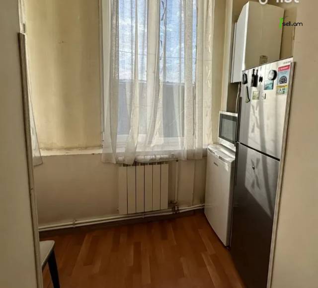 2 սենյականոց բնակարան Կիևյան փողոցում, 56 քմ, բարձր առաստաղներ, եվրովերանորոգված, քարե շենք