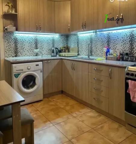 3 սենյականոց բնակարան Սարյանի փողոցում, 82 քմ, 7/11 հարկ, մի քանի պատշգամբ, եվրովերանորոգված