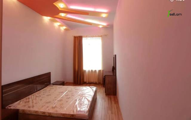 3 սենյականոց բնակարան Կոմիտասի պողոտայում, 83 քմ, բարձր առաստաղներ, մի քանի պատշգամբ