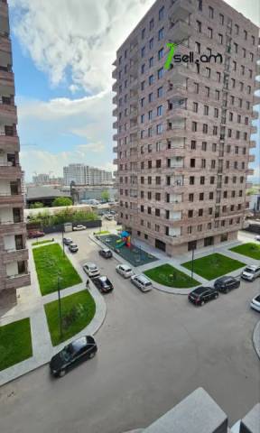 3 սենյականոց բնակարան նորակառույց շենքում Նիկողայոս Ադոնցի փողոցում, 96 քմ, 5/14 հարկ