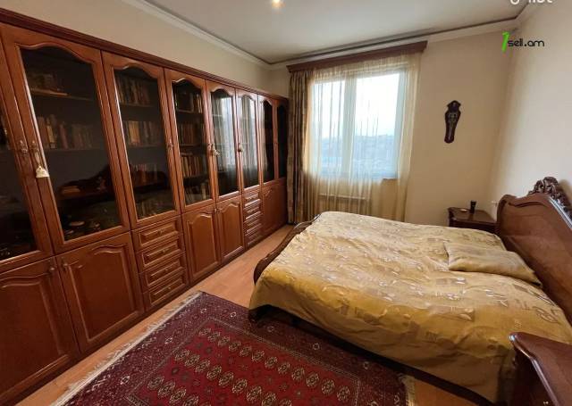 3 սենյականոց բնակարան նորակառույց շենքում Գրիբոյեդովի փողոցում, 116 քմ, 11/15 հարկ, 2 սանհանգույց