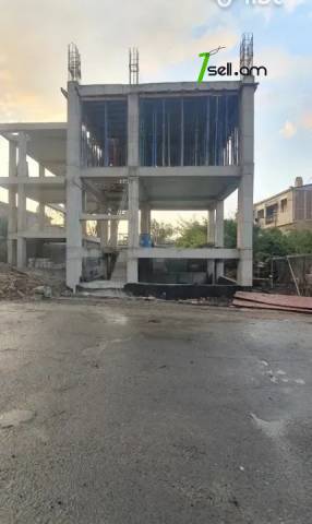 Կոմերցիոն անշարժ գույք Լուսինյանց փողոցում կենտրոնում, 200 ք.մ.