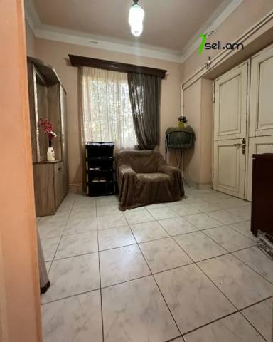 3 սենյականոց բնակարան Ազատության պողոտայում, 125 քմ, 1/5 հարկ, կապիտալ վերանորոգված, քարե շենք