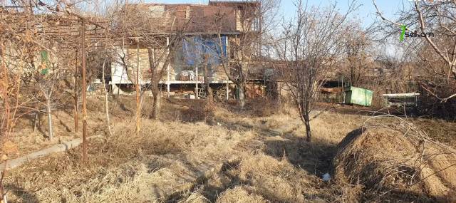 Հողատարածք բնակելի շինությունների համար 4-րդ փողոցում Պտղնիում, 1000 ք.մ.