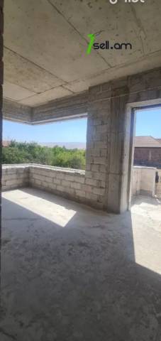 Երկու հարկանի տուն Ավանում, 240 ք.մ., 3+ սանհանգույց